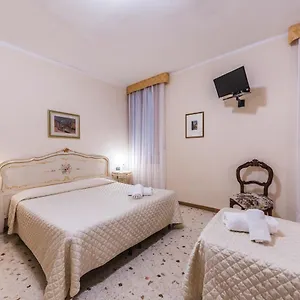 ca-leon-doro.hotelslidodijesolo.com/