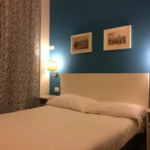la-dolce-vita-rome-ciampino.it-romehotels.com/